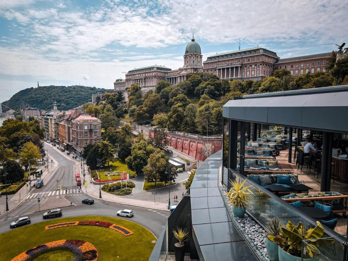 โรงแรมคลาร์ก บูดาเปสต์ ภายนอก รูปภาพ View of the Buda Castle from the hotel