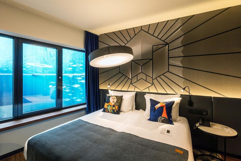 โรงแรมคลาร์ก บูดาเปสต์ ภายนอก รูปภาพ A room at the hotel