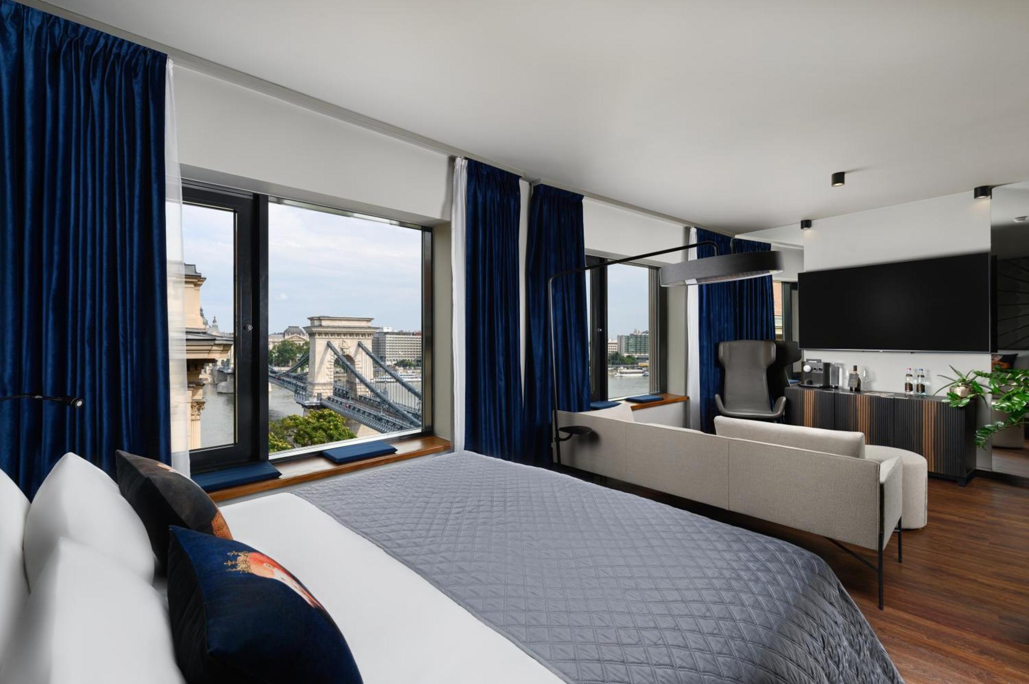 โรงแรมคลาร์ก บูดาเปสต์ ภายนอก รูปภาพ A room at the hotel