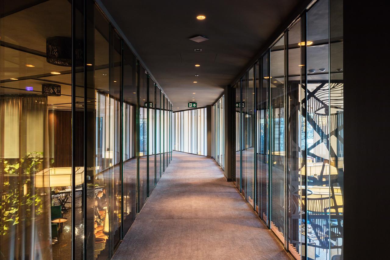 โรงแรมคลาร์ก บูดาเปสต์ ภายนอก รูปภาพ The interior of the hotel