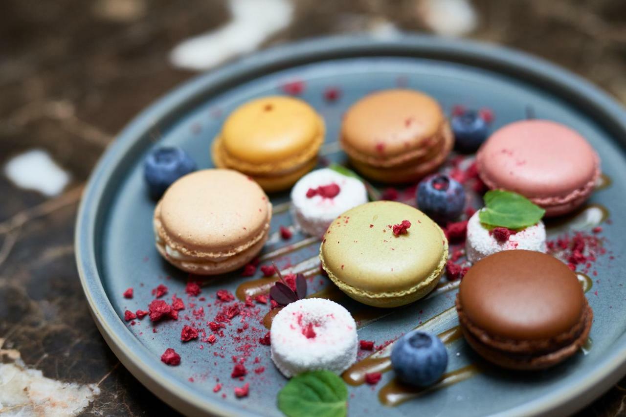 โรงแรมคลาร์ก บูดาเปสต์ ภายนอก รูปภาพ Macarons